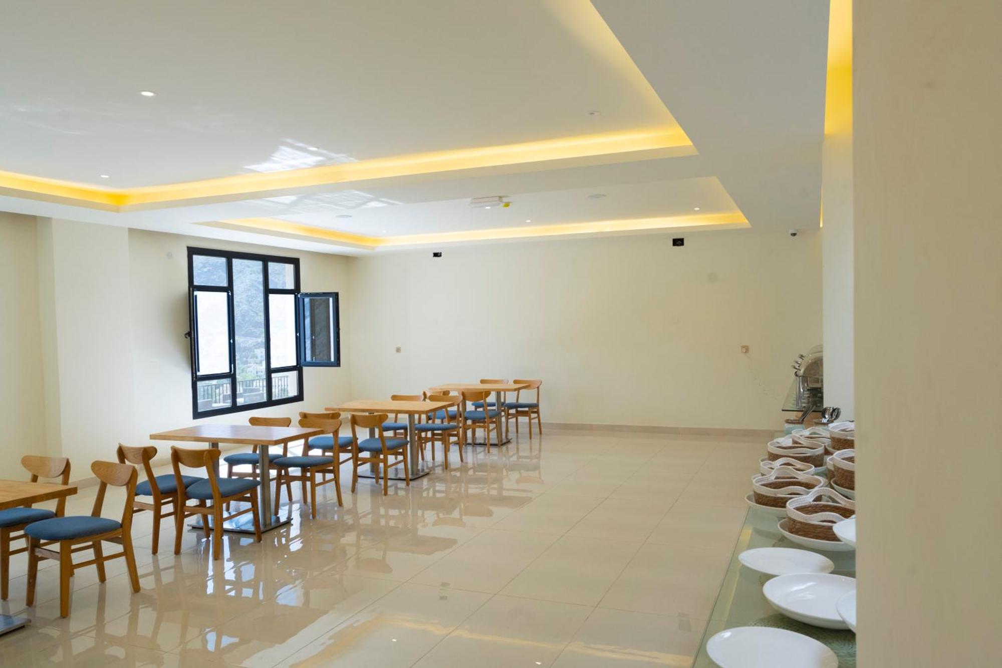 Season Inn Hotel_Bald Sayt Rustaq Buitenkant foto